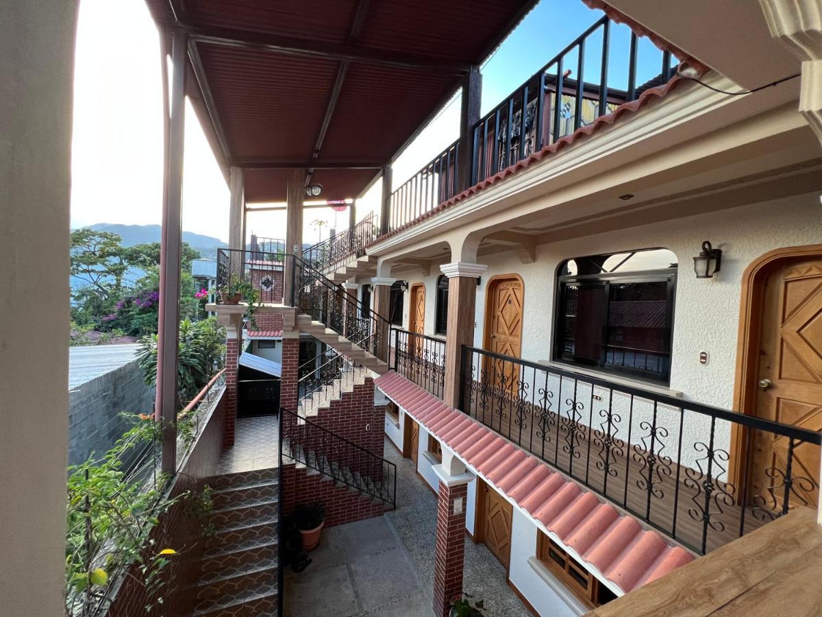 Posada Don Miguel Panajachel Εξωτερικό φωτογραφία