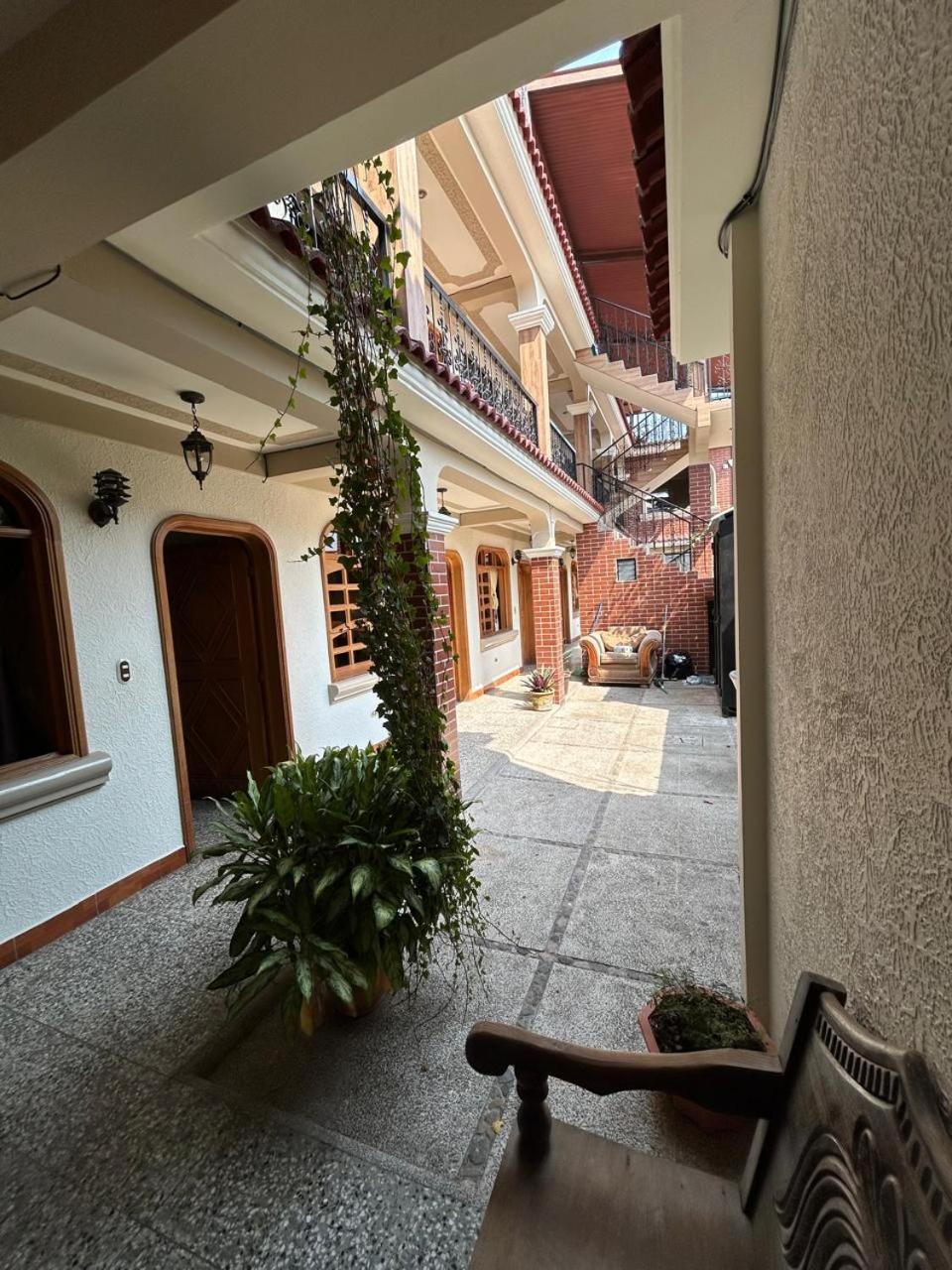Posada Don Miguel Panajachel Εξωτερικό φωτογραφία